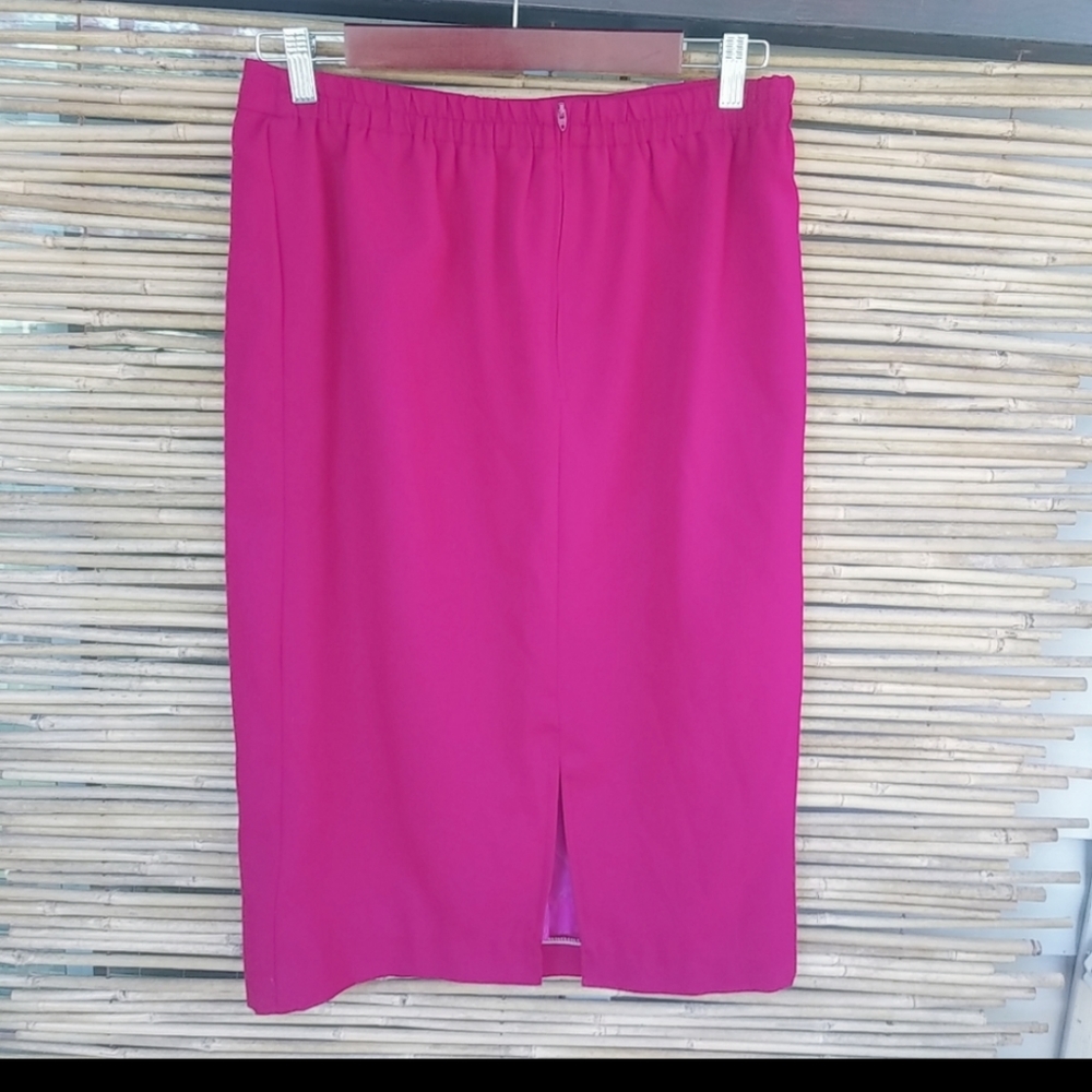 Bahari Group 12 Skirt Suit Apple Red Blazer Jacket & Skirt - Picture 7 of 9